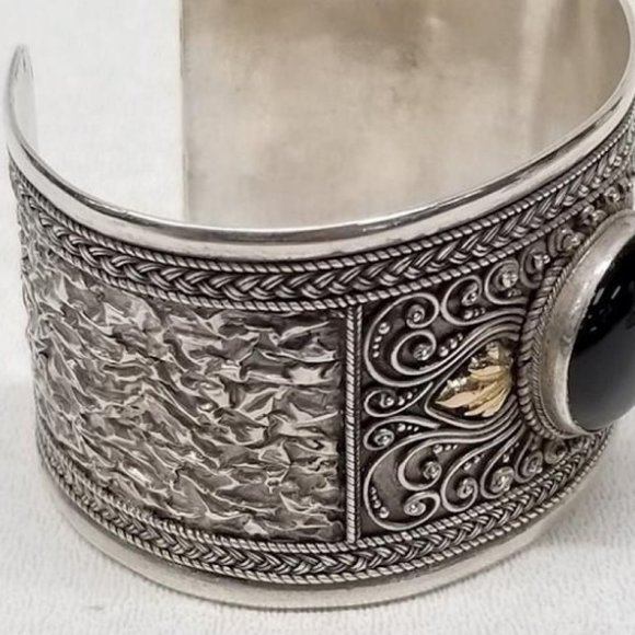 Vintage Sterling Silver 925 Onyx Embossed Cuff Bracelet with Gold Filled Decals - Picture 6 of 6